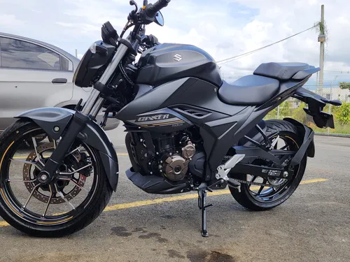 Suzuki gixxer 250
