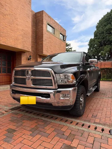 DODGE RAM 2500 LARAMIE