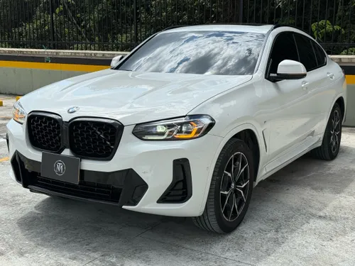 BMW X4 xDrive30i modelo 2023