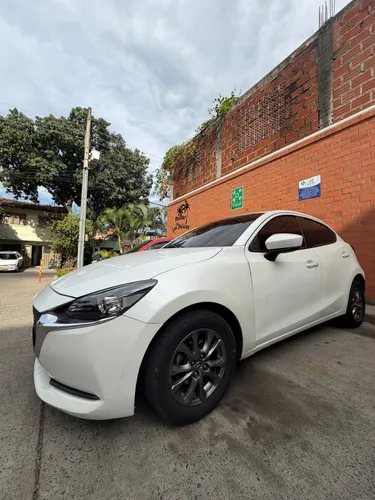 Mazda 2 touring 2023 full