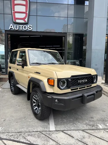 Toyota Land Cruiser GDJ71L 2.8 diesel automática
