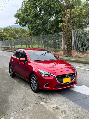 Mazda 2 grand touring LX