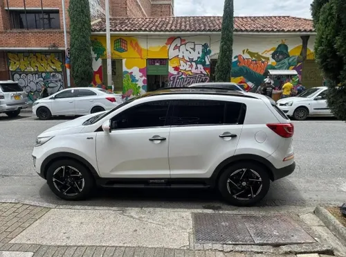 Kia Sportage Revolution 2012