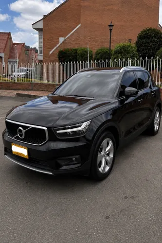 Volvo XC40 Momentum