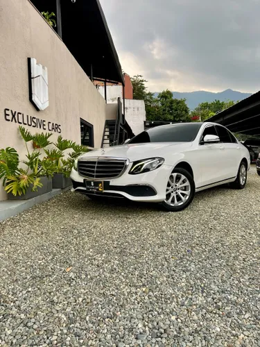 MERCEDES BENZ E200