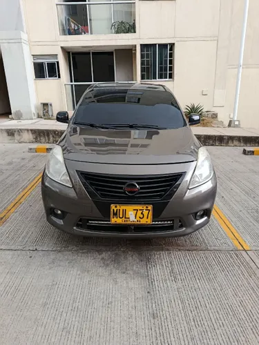 Nissan Versa motor 1.6 modelo 2013