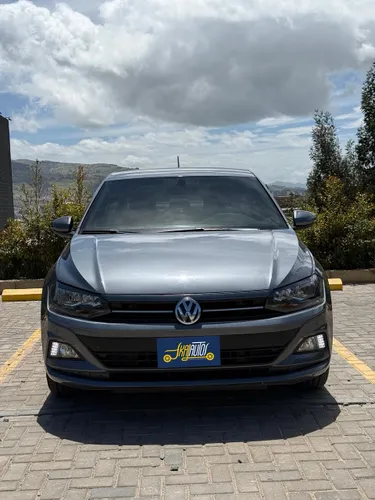 VOLKSWAGEN  VIRTUS COMFORTLINE