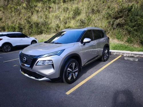 Nissan X-Trail Exclusive E-Power Híbrida 2025