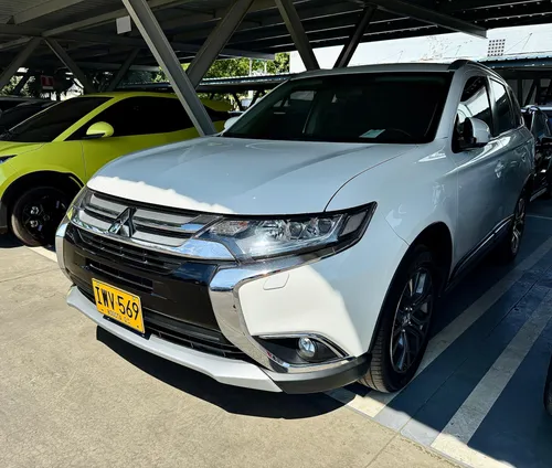 MITSUBISHI OUTLANDER KAITEKI TP 2400CC 4X4 MODELO 2016