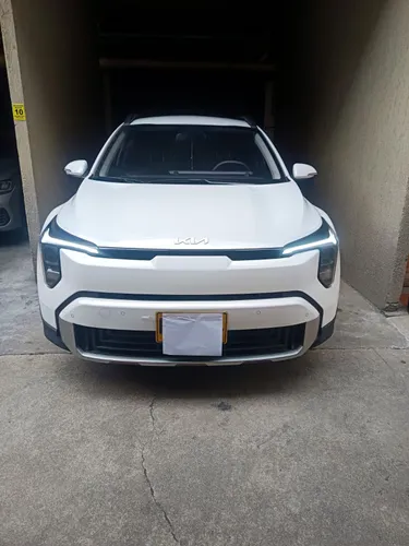 KIA STONIC 2026. 4.300 KMS.