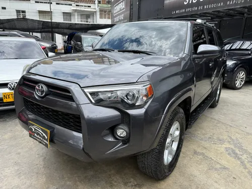 Toyota 4Runner SR5 2022