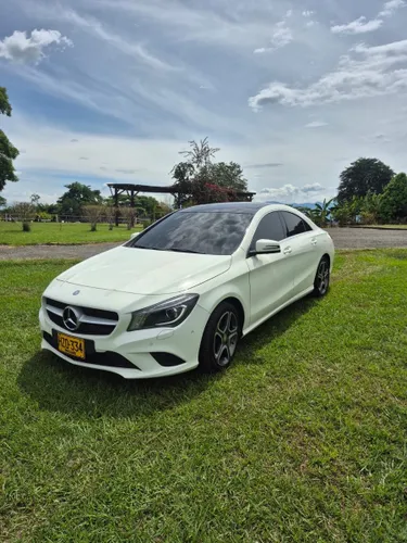 Mercedes Benz CLA200 2015