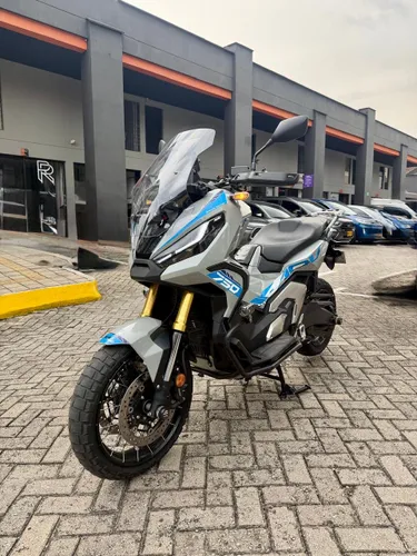 HONDA X-ADV 750 2023