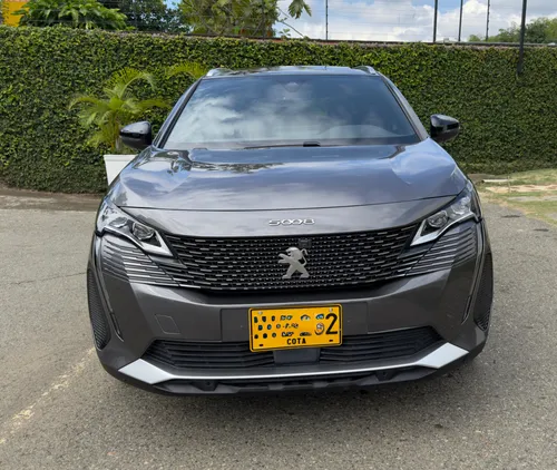 PEUGEOT 5008 GT LINE