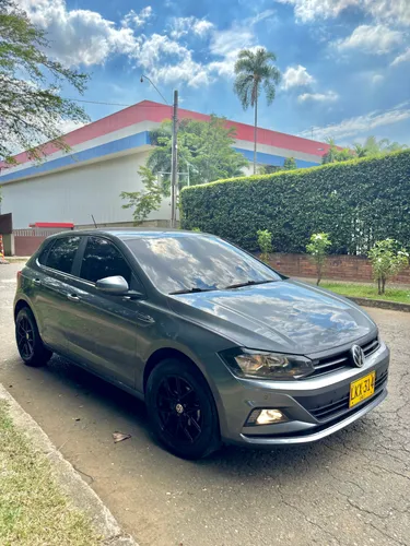 Volkswagen POLO Comfortline 2022
