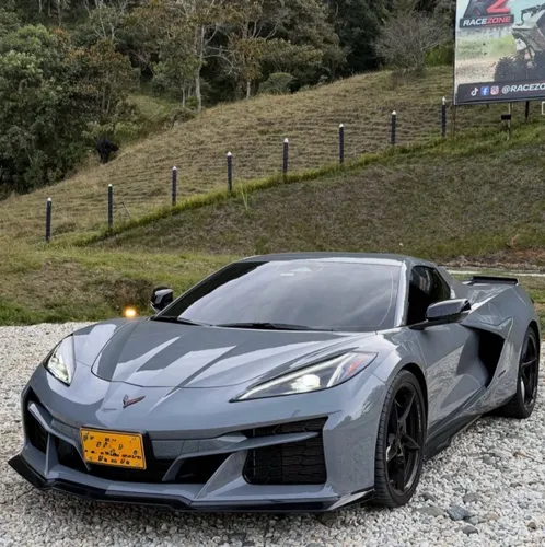 CORVETTE E-RAY 3LT 2025