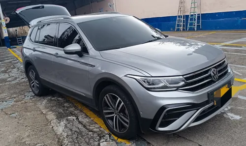 Volkswagen Tiguan elegance modelo 2023