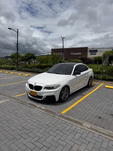 BMW M235i 2015