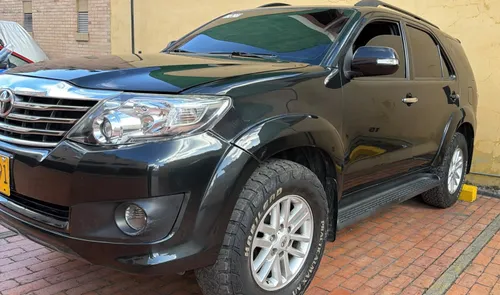 toyota fortuner 2014 excelente estado