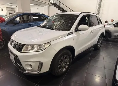 Suzuki Vitara Live 2022