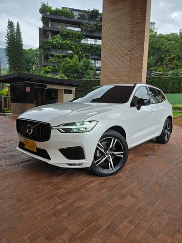 Volvo XC-60 T5 Awd R-design 2021