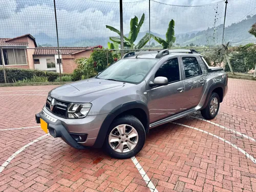 RENAULT OROCH 2022 MT - 4x4
