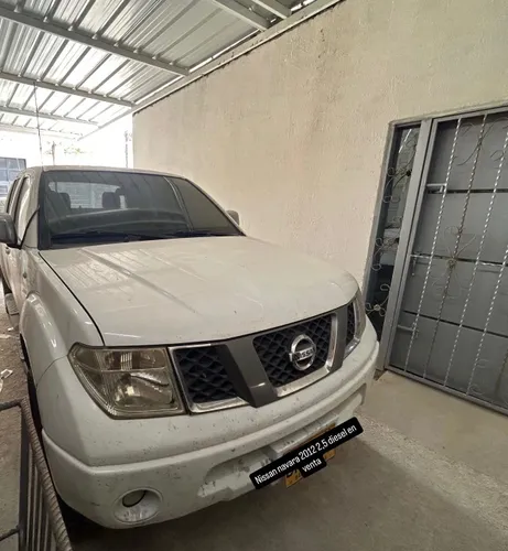 Nissan navara 2012 4x4  2.5 turbo diesel Le