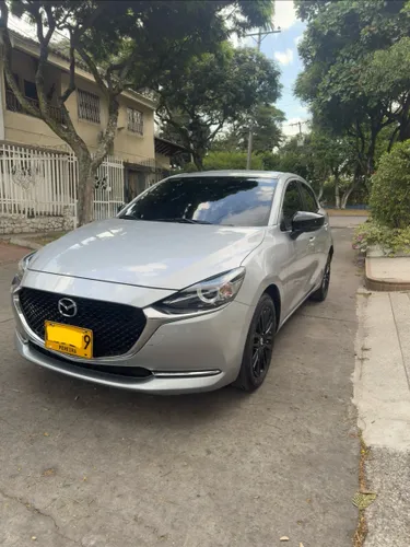 Mazda 2 Touring Carbon Edition 2023