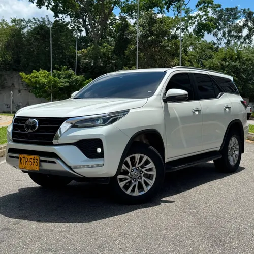 TOYOTA FORTUNER SRV 2022