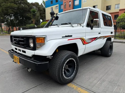 TOYOTA LAND CRUISER 3F  PERFECTO ESTADO