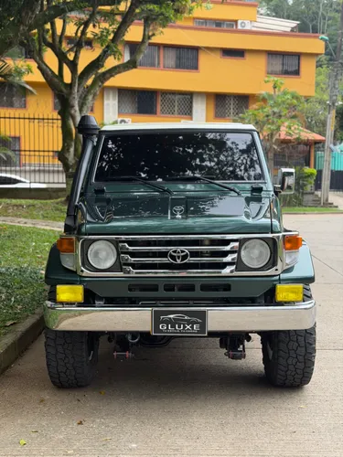 Toyota Land Cruiser Macho 4.5
