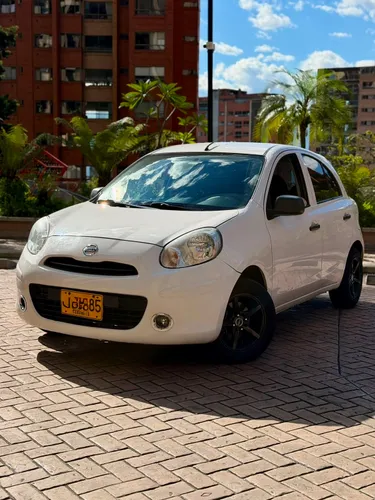 Nissan march mecánico 2019