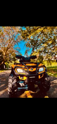 Cuatrimoto can am oulander  400 Maxx