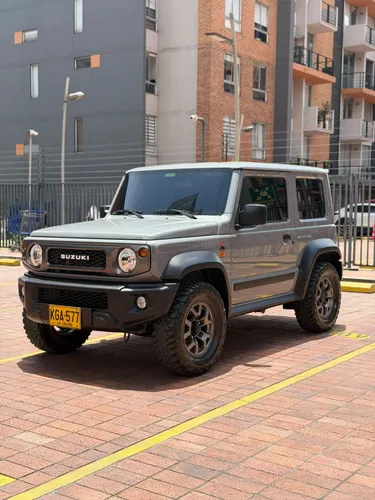 Suzuki Jimny 1.5 MT