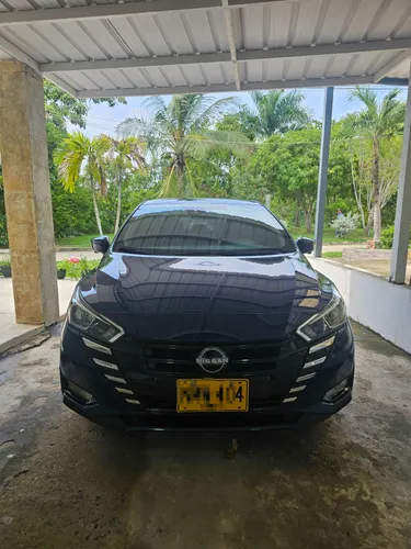 Nissan versa Advance MT 2024