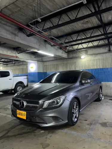 MERCEDES BENZ CLA 200
