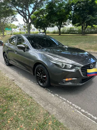 MAZDA 3 TOURING 2018  AUTOMÁTICO