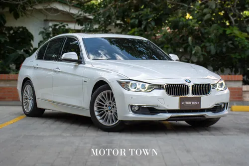 BMW 320i 2.0 F30 Luxury 2015