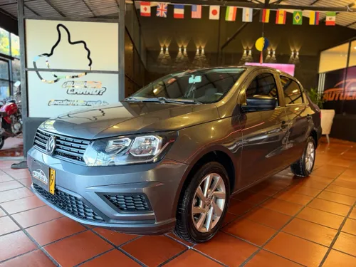 Volkswagen Voyage Confortline 1.6 Mecánico
