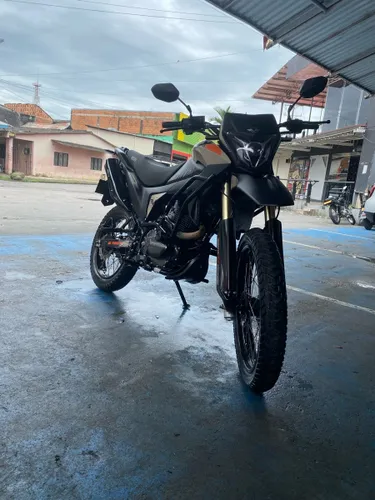 Victory MRX 200 carburada