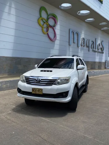 Toyota Fortuner 2013