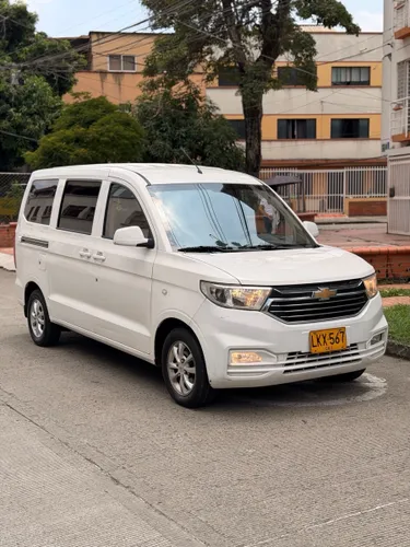 CHEVROLET VAN N400 7P 2023