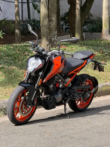 KTM DUKE 200