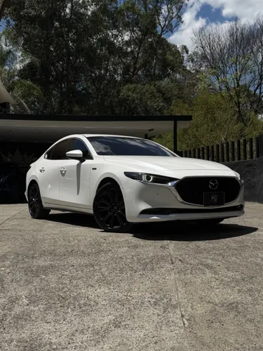 MAZDA 3 GRAND TOURING LX
