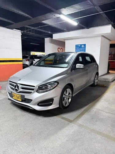 Mercedes Benz Clase B 180
