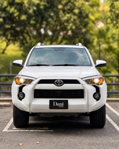 Toyota 4runner SR5 2016