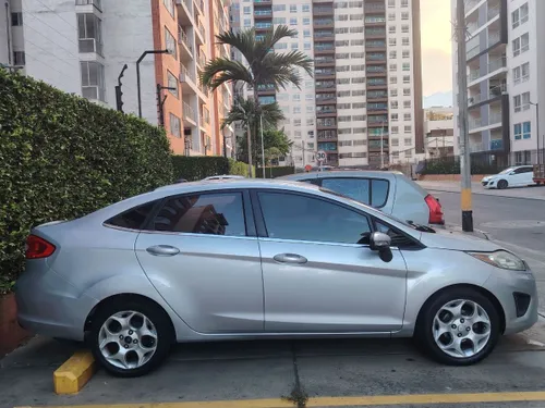 FORD FIESTA MODELO 2011 MECANICO FULL EQUIPAMIENTO LISTO PARA TRASPASO