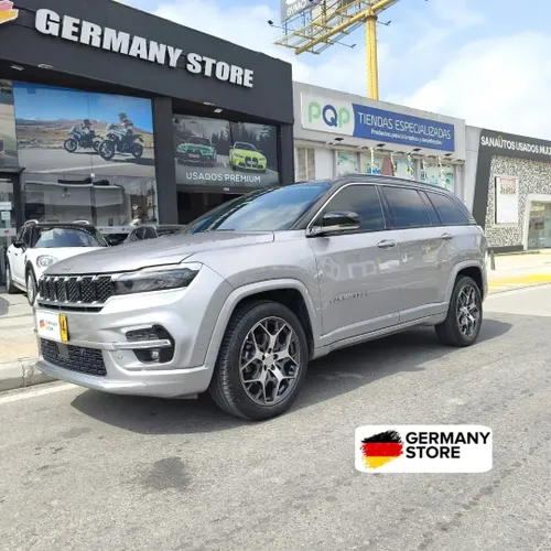 Jeep Commander Overland 2023  34.700 km I 7 Pasajeros