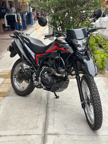 Honda Xr 190 modelo 2026 con 4.000 km