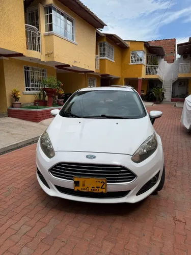 Ford Fiesta SE 2015
